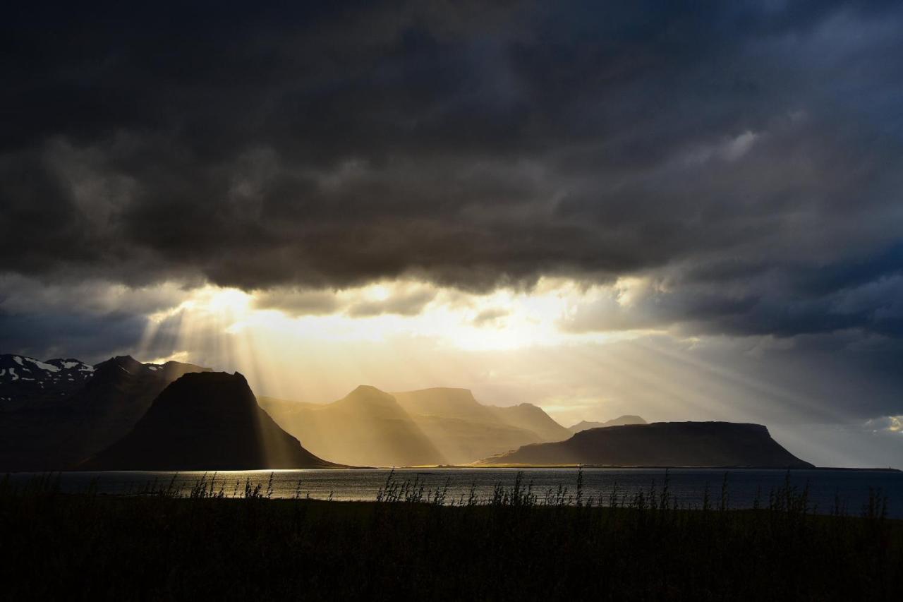 Sudur-Bar Guesthouse Grundarfjordur Buitenkant foto